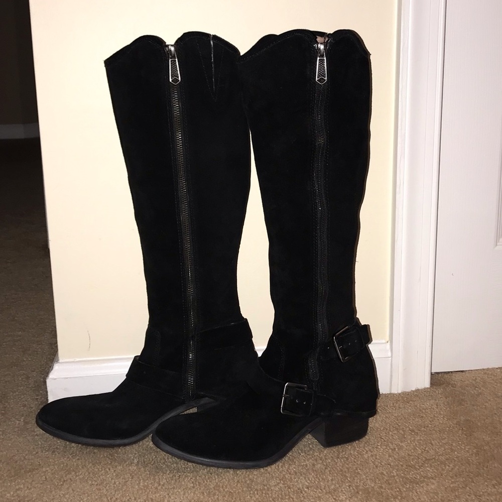 Black suede boots